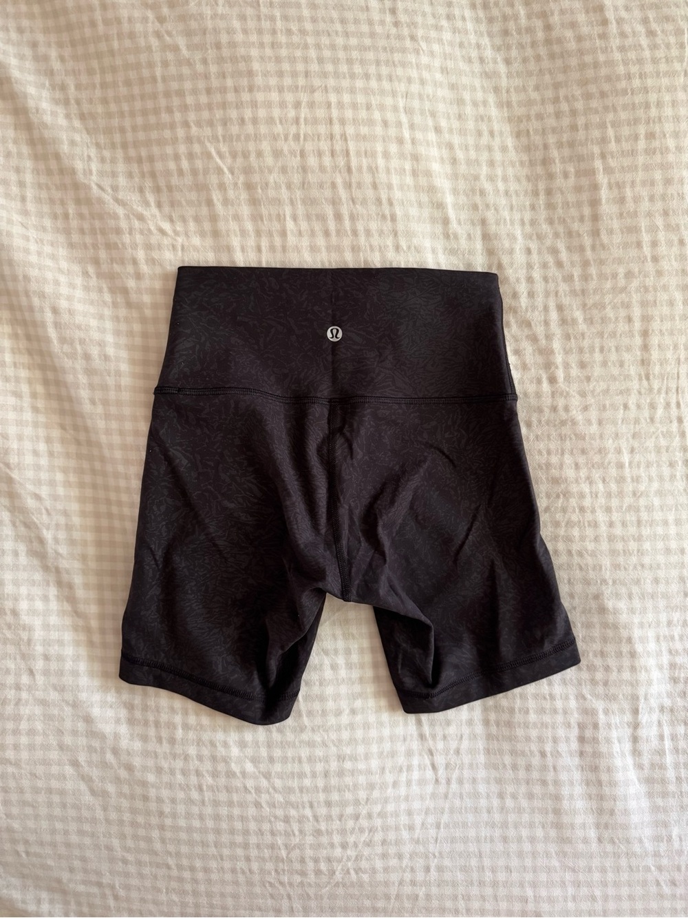 Lululemon Wunder Train High-Rise Short 6"